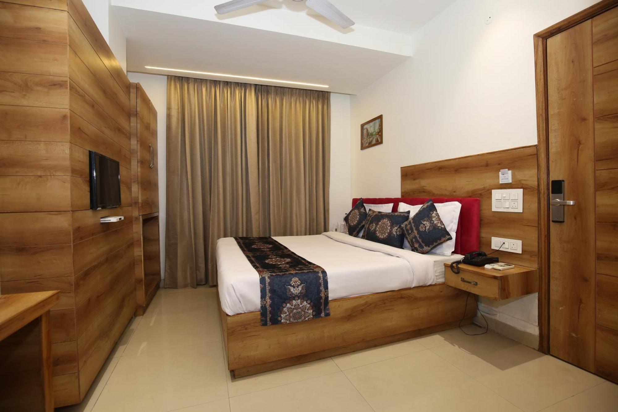 Hotel Rv Regency Amritsar Exterior photo