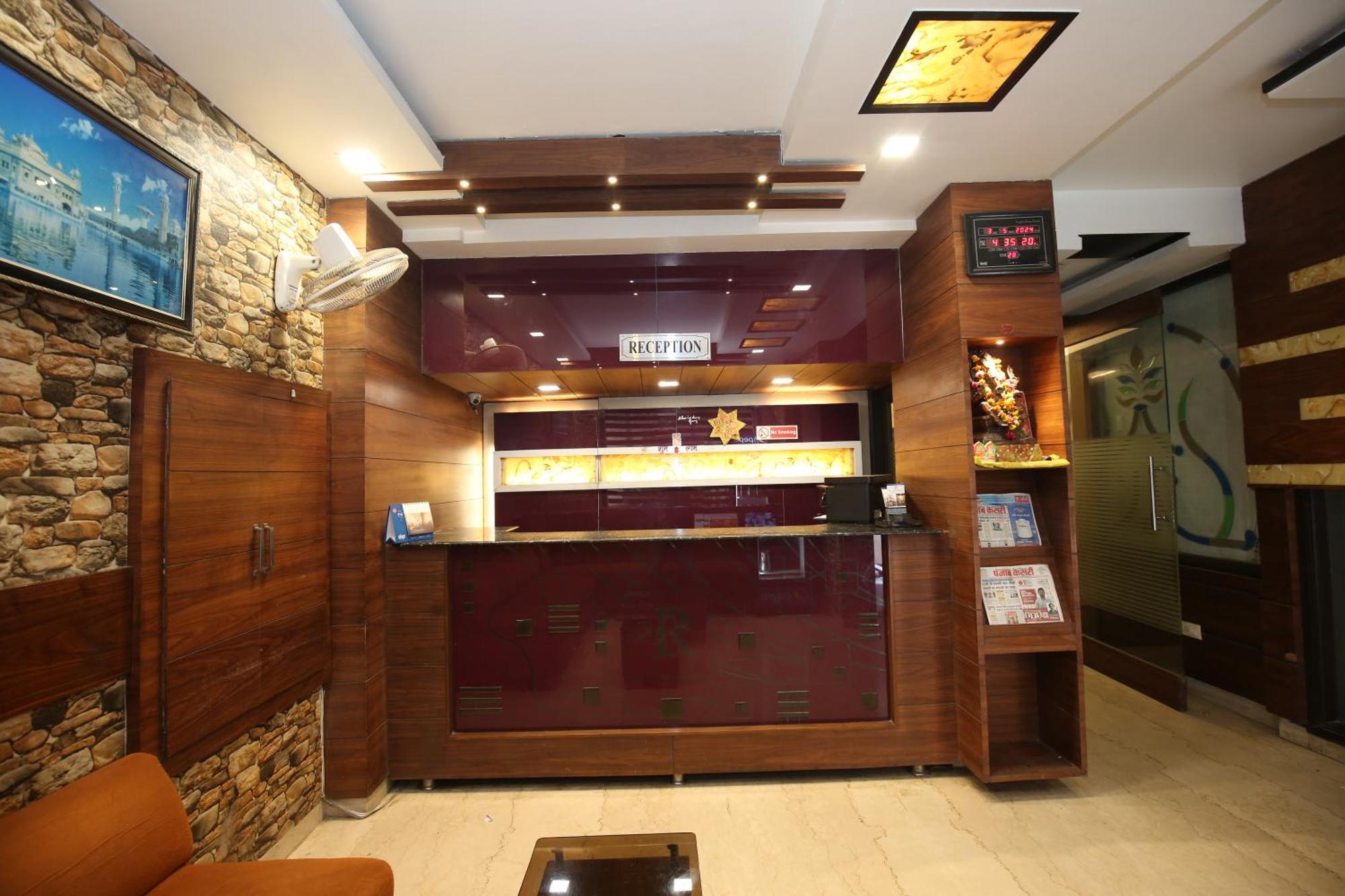 Hotel Rv Regency Amritsar Exterior photo